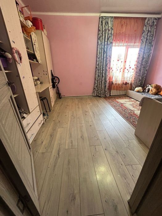 Срочно продам 2 дома хорошее расположение