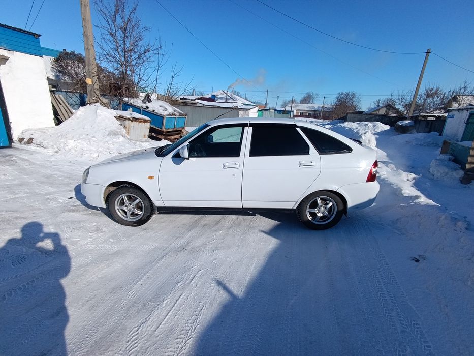 Продам Приору 2013 год