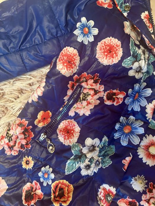 Куртка весенняя на девочку