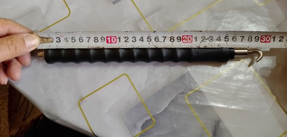 Крюк от марки Тундра