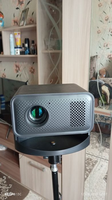 Проекторы продам