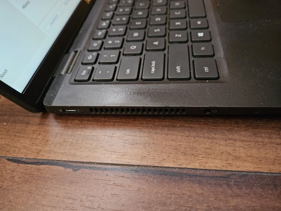 Dell Latitude 7420 i7-1165G7 16gb ram 512 ssd