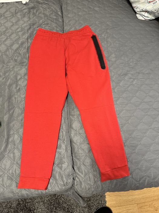 Pantaloni Nike Tech Fleece