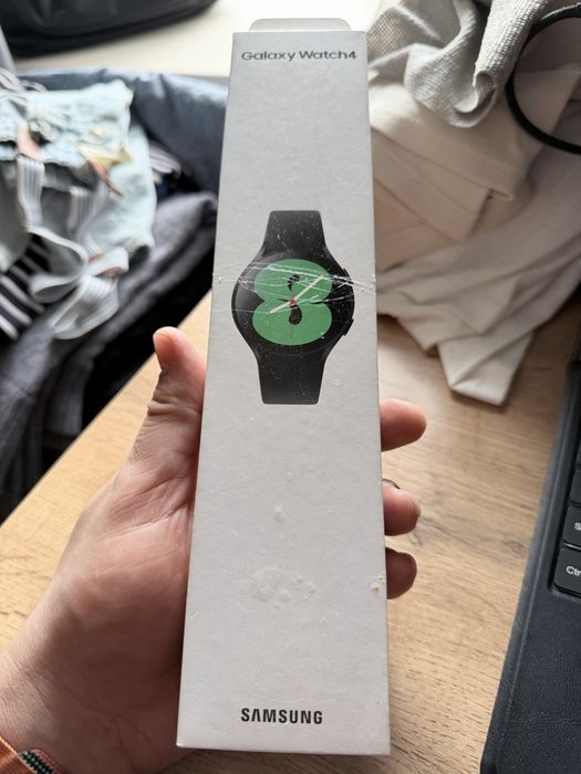 Продам Samsung galaxy watch 4
