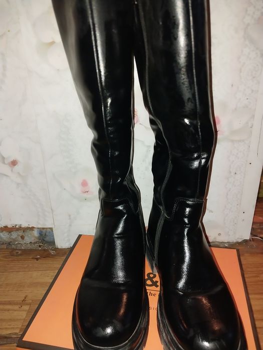 Продам зимние длинные сапоги!