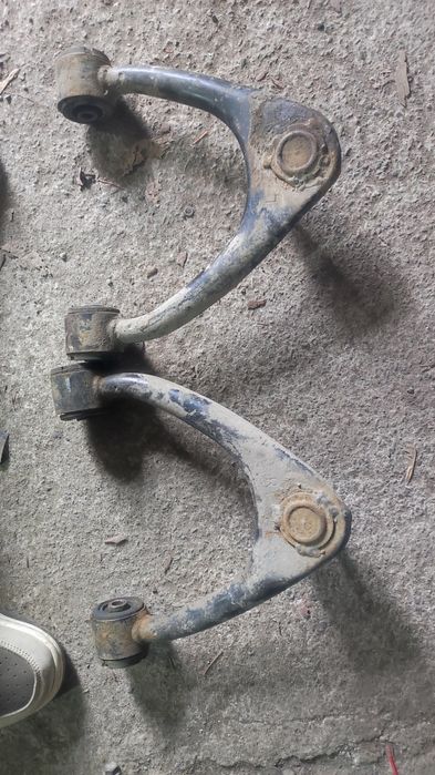 Тойота Марк 2 90 рычаги верх перед, суппорта перед торг