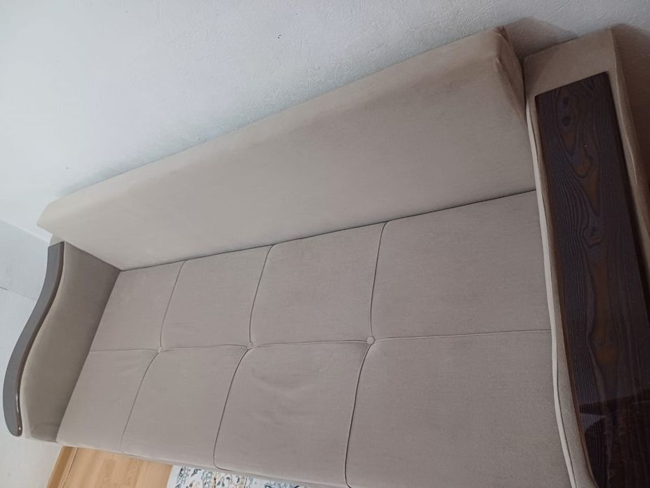 Продаю  диван еврокнижка