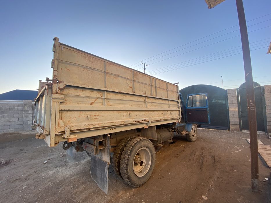 Газ писият три 1990 жылғы