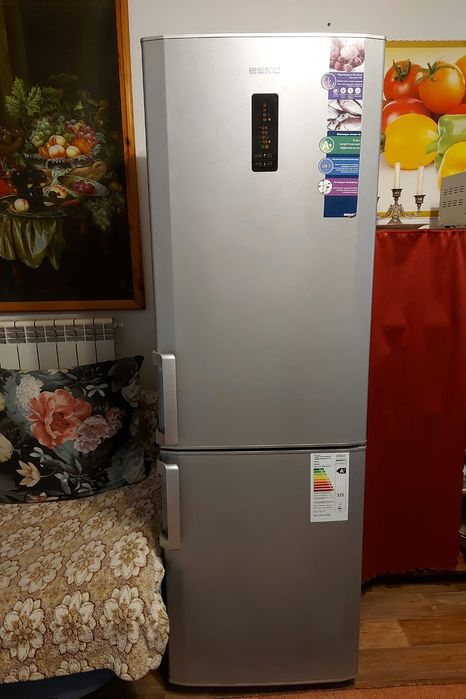 Продаю холодильник Beko CN 33220 S