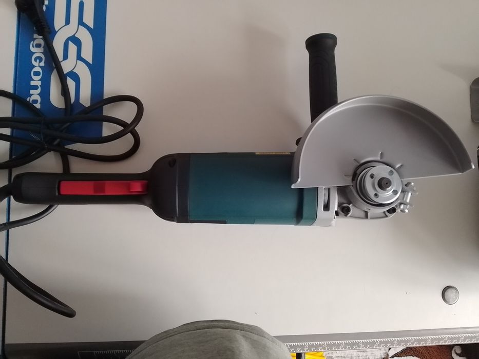 Аренда инструменты Адбойник.шрруповерт болгарка.перфараторы