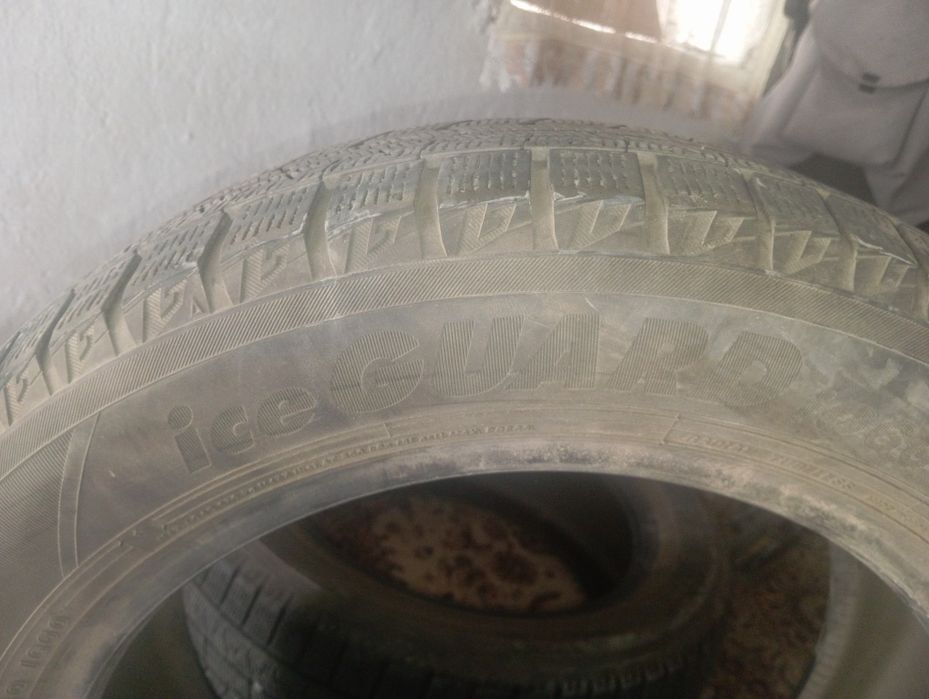Балон б/у балон б/у 2шт 215/55R17