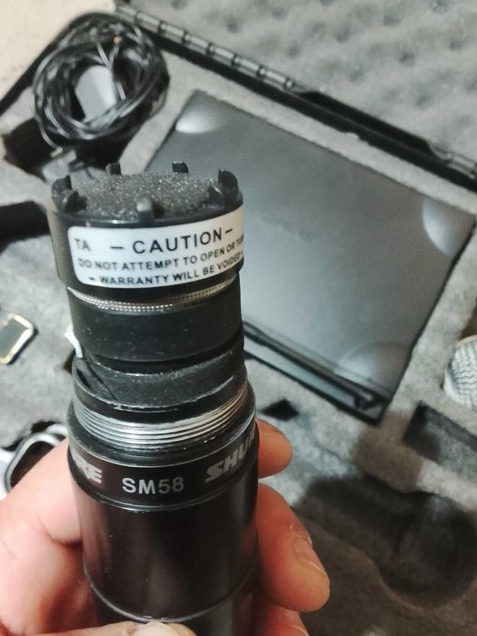 Микрофон SHURE sm58
