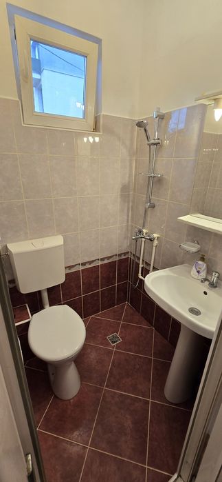 La 5 minute de stația de metrou Eroii Revolutiei