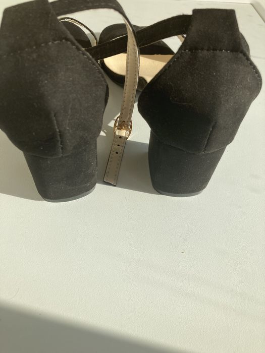 Sandale noi, marimea 37