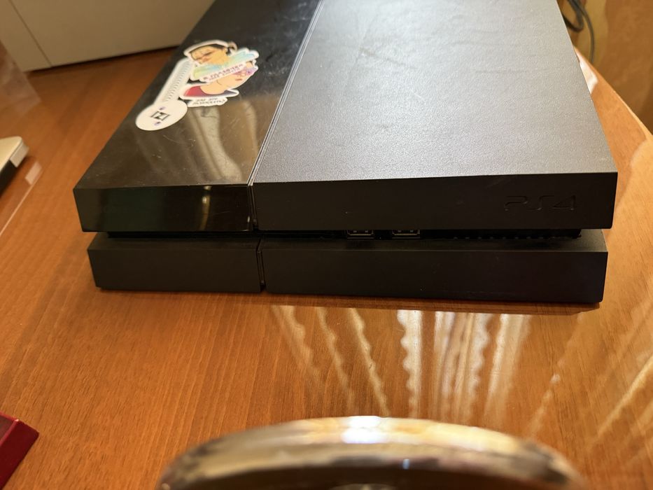 Playstation 4 + диски