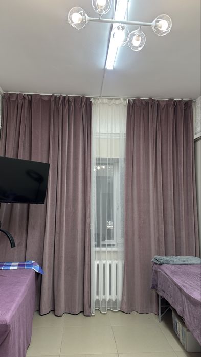 Продам кушетку ( лампу, стул, штор)