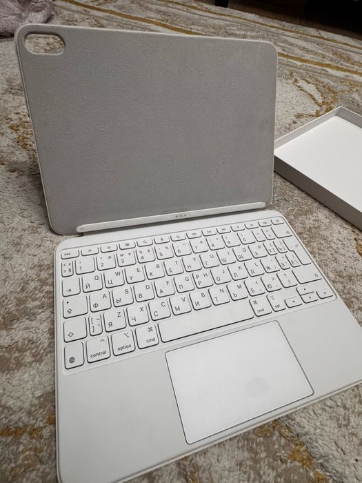 Apple Magic Keyboard Folio