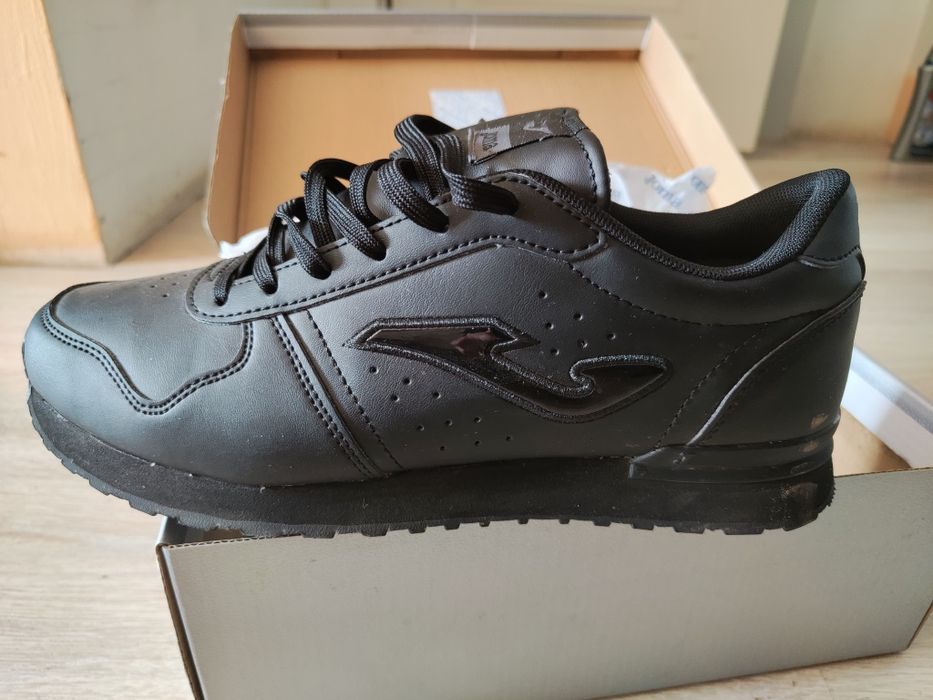 Joma крассовки 39