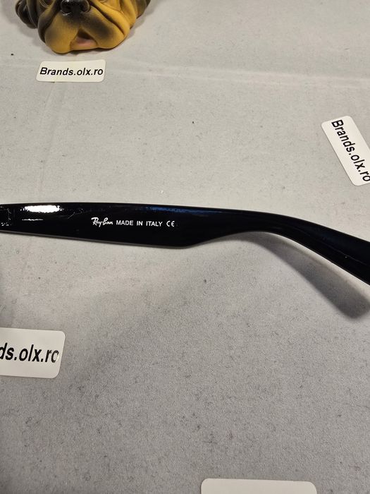 Ochelari de soare polarizati Ray-Ban Wayfarer 2140, rama lucioasa, lentila neagra