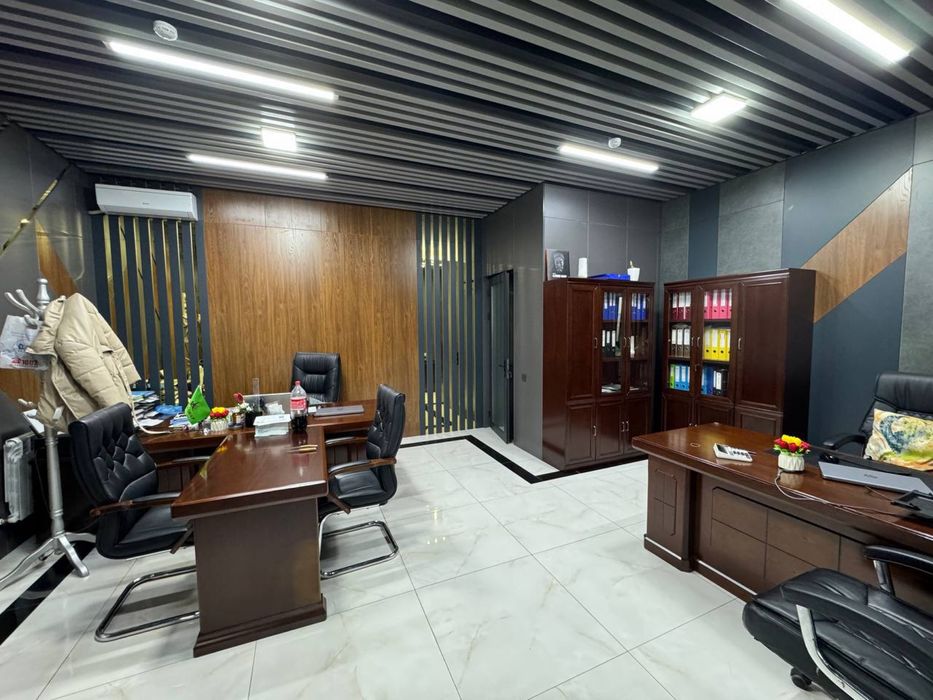 Продаётся Безнес Центр Новый: