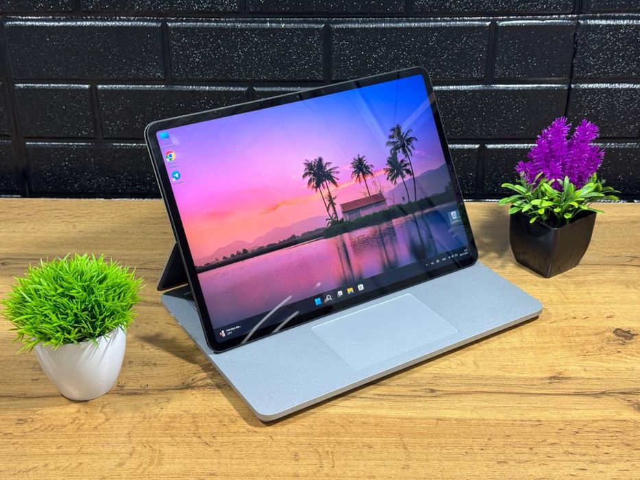 Surface Laptop Studio 2 - 14.4”32гб 4050