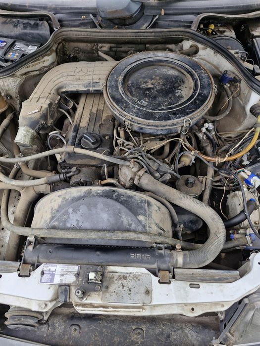 Мерцедес 124 2.0 карбуратор НА ЧАСТИ