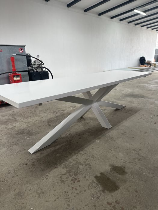 Masa picior metalic  , scaune bănci, foisor, terasa, filigorie