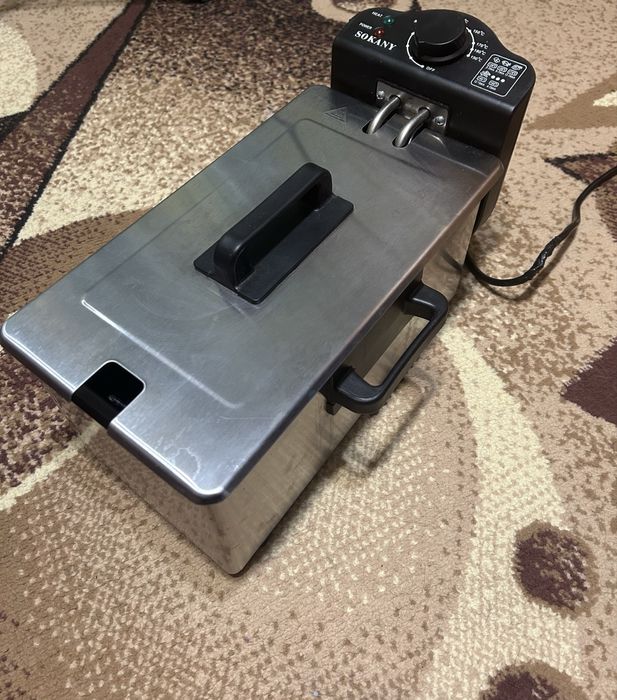Продам фритюрницу SOKANY WJ-800 3л