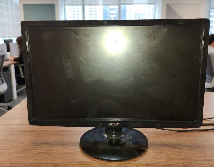 Монитор 19дюймов