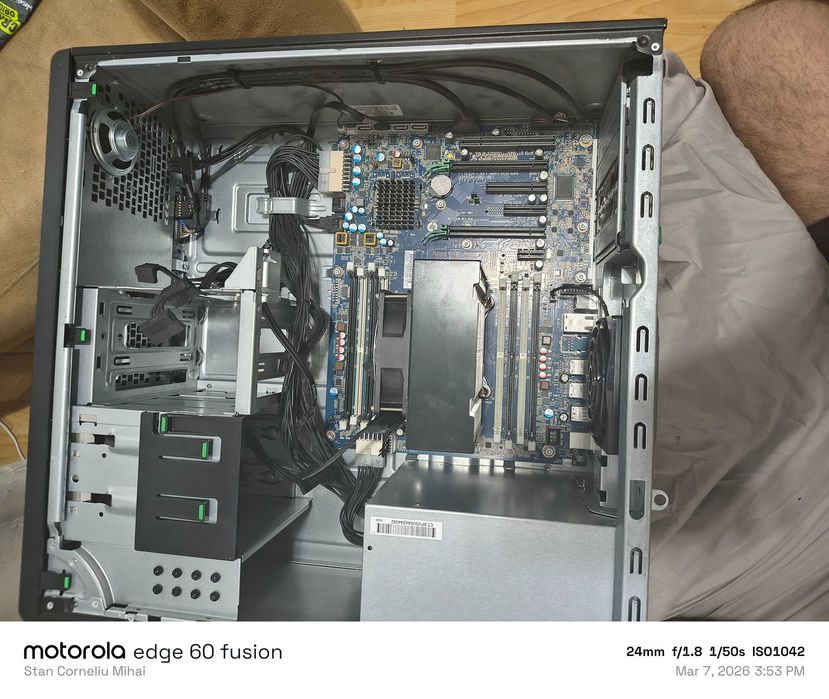 HP Z420 workstation carcasa placa de baza Xeon E5 2620 sursa 700W