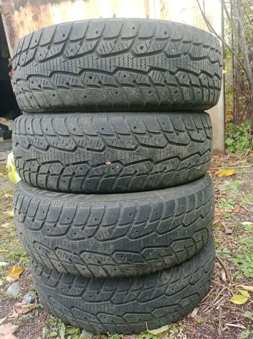 Продам шины зимние