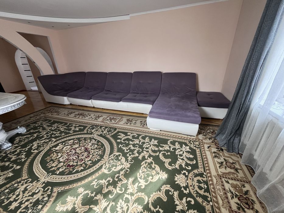 Продам б/у диван