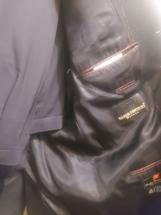 Продаю свои Б/У костюмы,  куртки. Имеется много разных вариантов