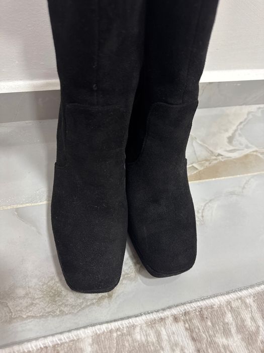 Дамски боти със дебел ток