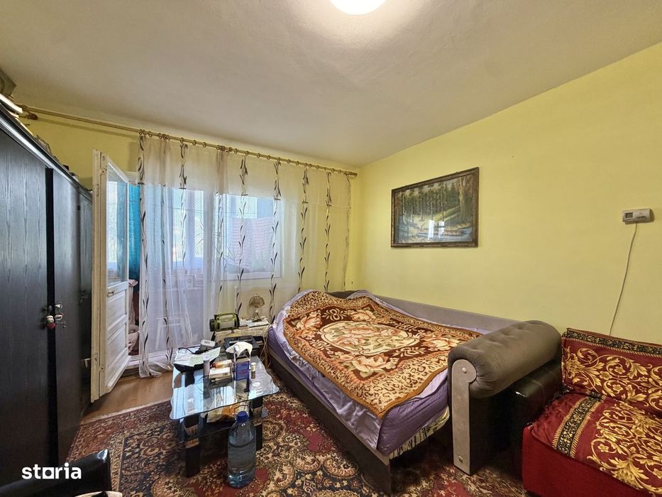 Apartament 2 camere, semidecomandat, etaj 3, zona Dambovita — fotografia 3