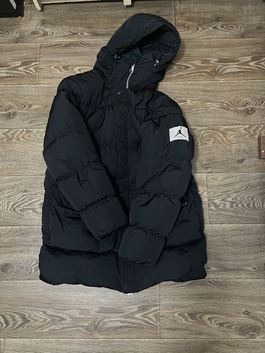 Продам куртку Jordan