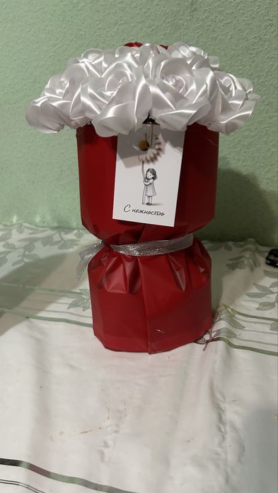 Цветы атласных лент букеты 17 шт