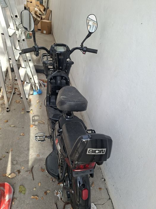 Bicicleta electrica 1200 de lei negociabil