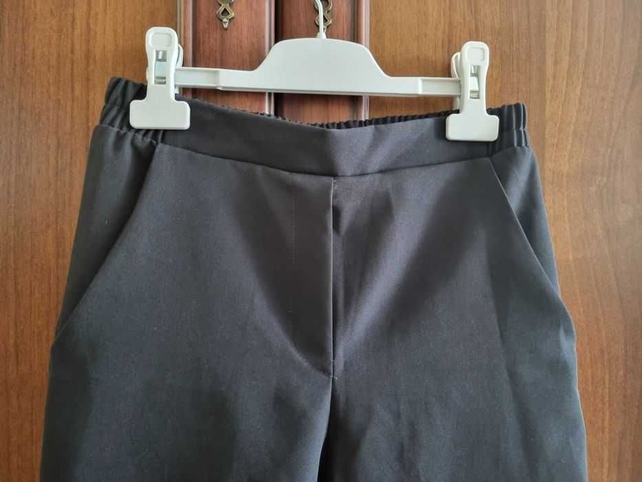 Pantaloni negri eleganti