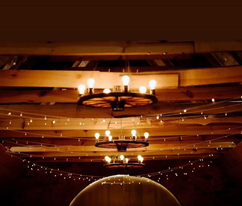 Полилеи, осветление от автентични колела от каруца с дървени чашки