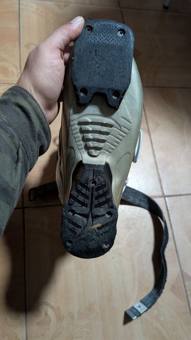 Clăpari Atomic 25.0/25.5