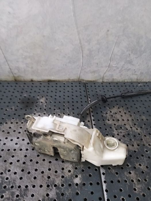 Broasca usa stanga fata alfa romeo 159 939