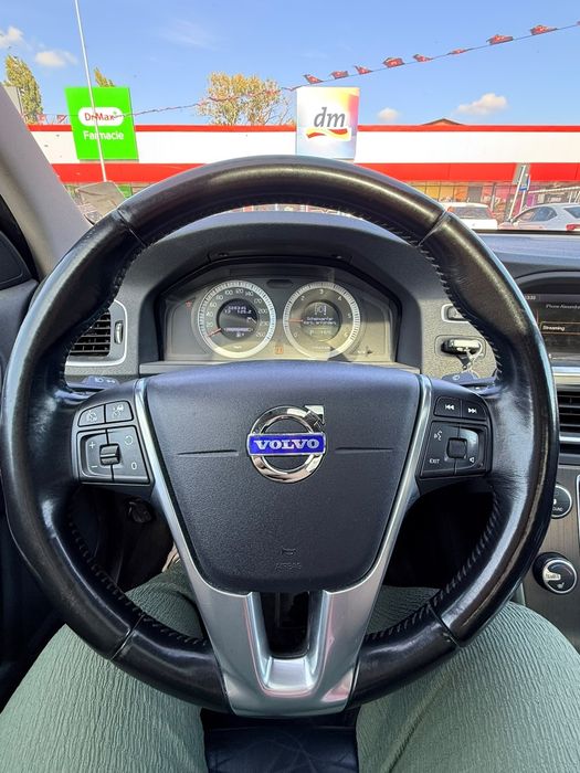VOLVO S60 2010 — imagine 2