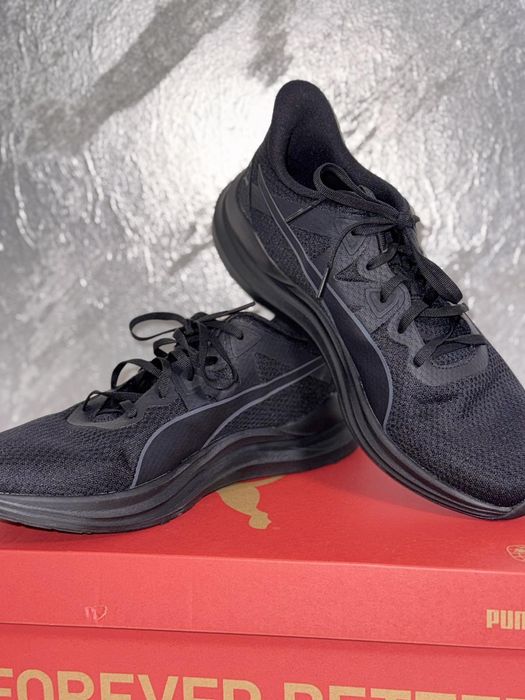 Продавам оригинални мъжки маратонки  'puma '