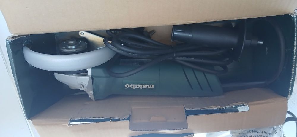 Болгарка Метабо.