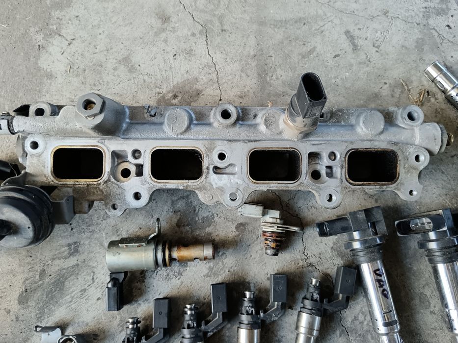 Дюзи ГНП бобини рейка датчик 1.6 фси 115 к.с. Фолксваген Ауди Сеат Шко