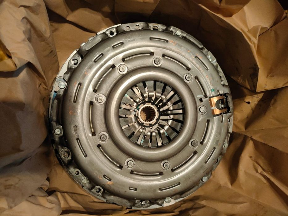 Ambreiaj cu volanta masa dubla Renault Megane Laguna Scenic 1.5 837432