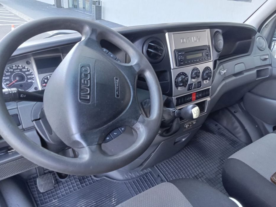 Vand Iveco basculabil pe 3 parti