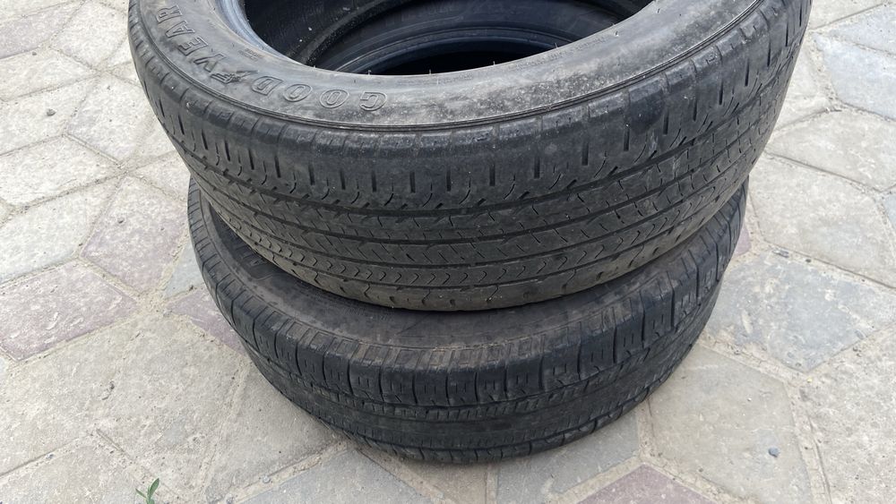 Шины  215/55/ R17