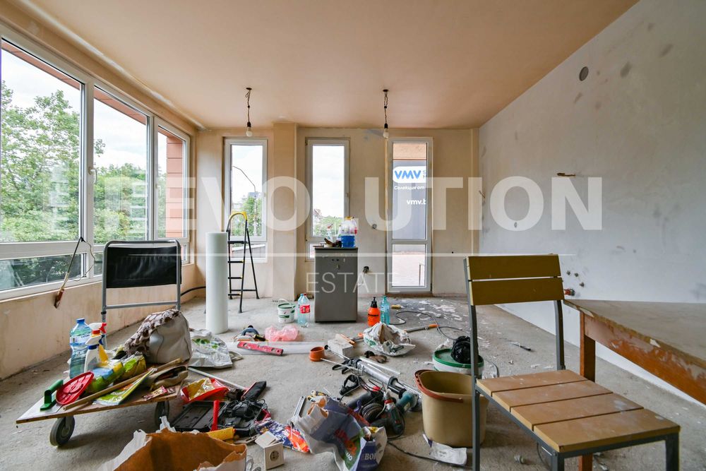 Продава се Двустаен апартамент в София, Дианабад - 98 кв.м за 1735 €/кв.м - Снимка #1